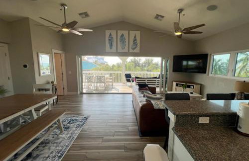Coconut Castaway - Ocean Views, Walk to Beach, Golf Cart, Club Pool - Photo 24