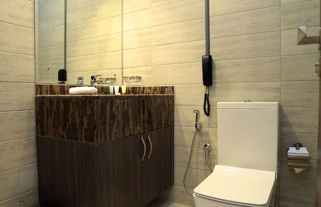 Marbella Executive 2 Bedrooms Balcony - Photo 27