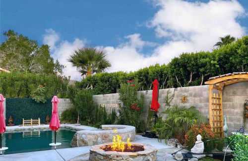 Mineral Saltwater Solar heated Pool & Spa Oasis with mountain views and Koi pond - Foto 68