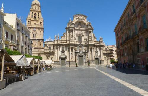 Spanish style flat close to center - Photo 40