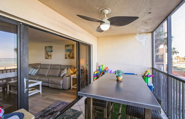 Magnificent Gulf Front Condo Located Directly On The Ocean! 2 Bedroom Condo by Redawning - Foto 33