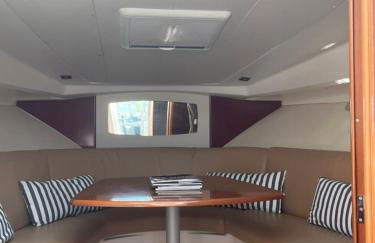 Sea Bloom II - Night in a Fancy Speedboat - Photo 4