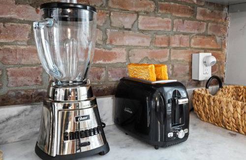 Historic 3-BR Downtown Bourbon Getaway - Foto 23