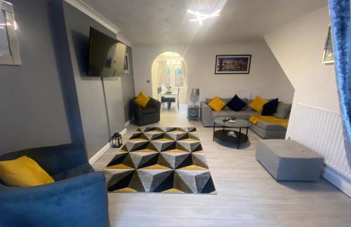 Lingfield House - Spacious 3 Bed Home From Home in Burton - Foto 9