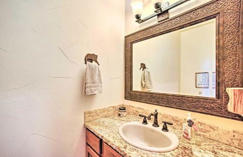 Idyllic Florissant Cabin with Patio and Hot Tub! - Foto 3