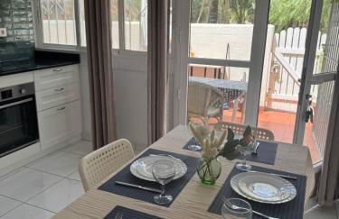 VILLA MARE - 2 beds with balcony, patio and pool and direct park access - Foto 14