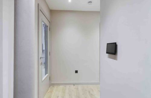 stylish 2bed condo city centre - Photo 15