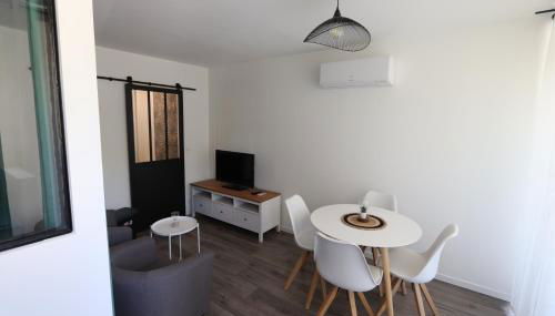 Studio tout confort - Climatisation, parking, wifi - Foto 5