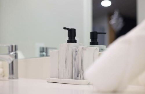 Elegant 2BR-w Parking, Near Riverwalk & Conv Ctr - Foto 5