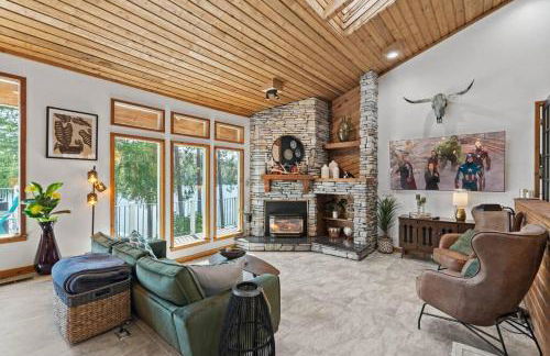 Luxe Lake Home Reflect Recharge and Reconnect - Foto 12