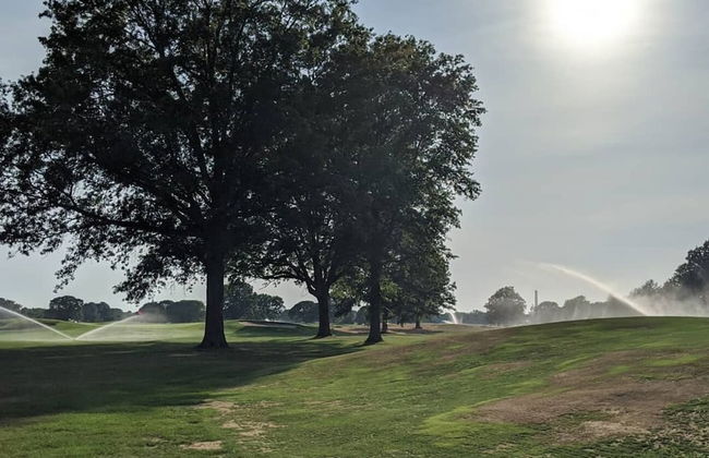 Cheerful & Beautiful 3-Bedroom Ranch - Photo 69