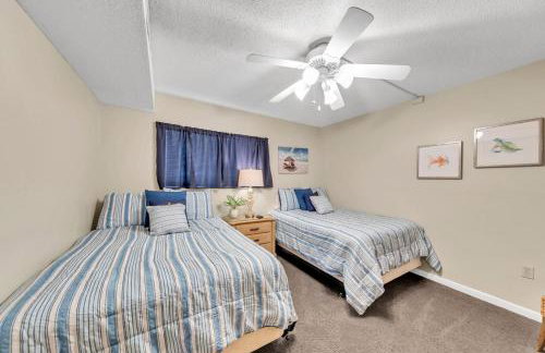 Destin on the Gulf 205 - Updated Gulf Front Property with Free Beach Service - Foto 28