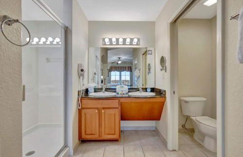 2BR Fireworks View with Pool & Spa 5 Minutes to Disney - Foto 57