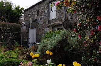 Annie's Cottage - 3 miles from the iconic Minack Theatre - Photo 2