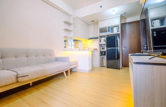 Homey And Modern Look 2Br Transpark Cibubur Apartment - Foto 27