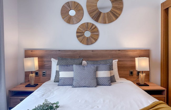 Exclusive Penthouse With Picuzzi Steps From Beach - Foto 47