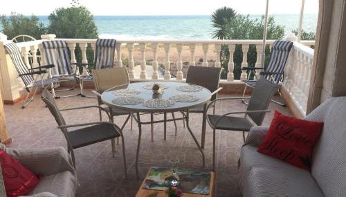 Seafront Dream Apartment - Foto 2, Garden view