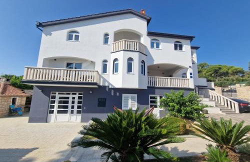 Apartments Villa Lora - Foto 1