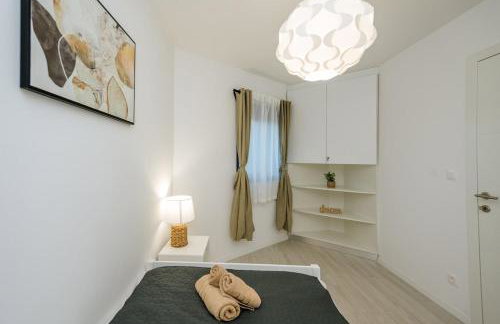LuxStay Apartments APT3 - Private Parking, Terrace - Foto 23