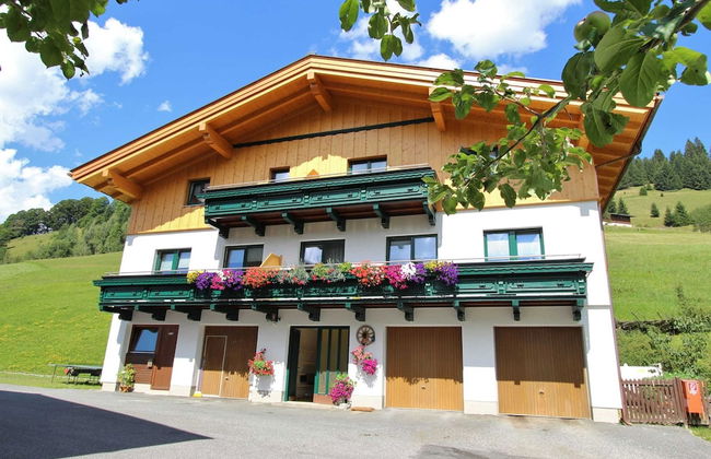 Chalet in Maria Alm Near Hochkonig Ski Lift - Foto 10