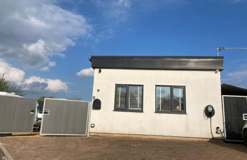 The Pigsty - Photo 20