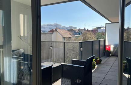 Terrace Apartment with Free Parking, Metro Malakoff, Near Paris - Foto 7
