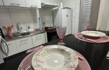 AmazHost - Casa rosa - conforto com split, wi-fi e água quente - Foto 8