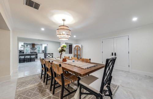 Pool and Home Theater Lighthouse Point Home! - Foto 3