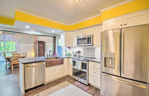 Peaceful New Market Cabin with Deck and Fire Pit! - Foto 10