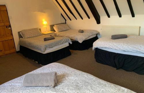 6 Bedroom Farm House with 12 Beds in Weldon - Foto 20