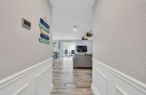 Family PCB Home 7Min Walk To Beach W Game Room For 12 - Foto 8