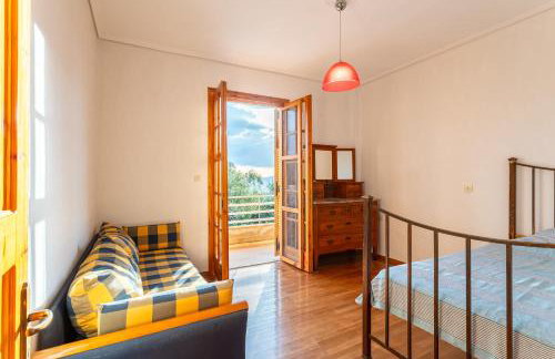 Spacious Cottage - Panoramic Sea & Mountain Views - Photo 10