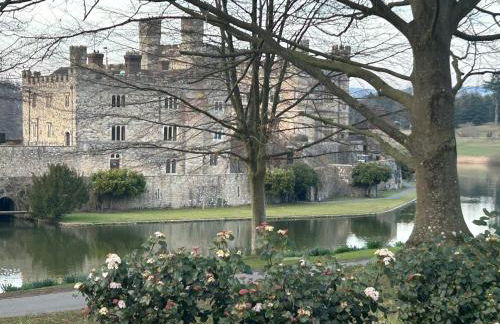 Oak Crest, 2 bedrooms, log fire, scenic views near Chapel Down - Foto 29