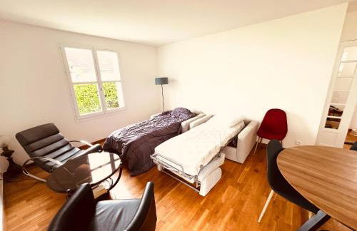 Appartement standing avec jardin, 4 personnes, stratégiquement situé - Foto 8