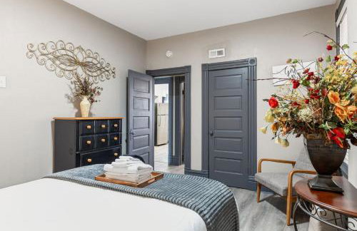 Gateway Duplex Retreat by StayLage - Photo 15