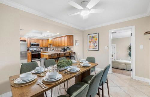 2 King Suites - Hot Tub - Large Patio - Sleeps 12 - Foto 42