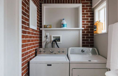 The Sanctuary Company Johnson City - Foto 30