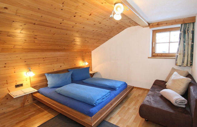 Spacious Holiday Home Near Ski Area in Kaltenbach - Foto 5