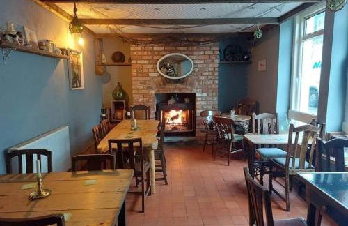 Llandudno apartment, quirky pub with tropical beer garden - Foto 26