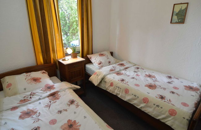 Snug Apartment in Schin op Geul Near Public Pool - Photo 3