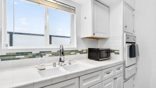 Prime Manhattan Beach 2BR Walk to Beach with Parking - Foto 5