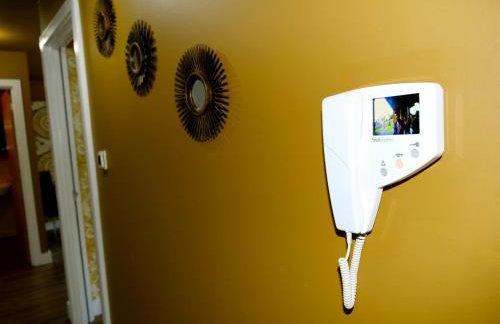 Stunningly Opulent Gold Apartment Near Sheffield FULL SKY TV - Foto 23