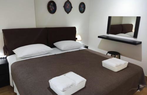 A&J Apartments or Rooms athens airport - Foto 8