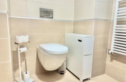 PARKING & POOL - Costa Paradise Suites- Málaga - Photo 16