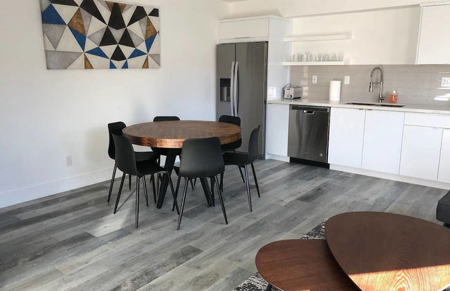 Brand NEW Luxury Spacious 3bdr Townhome Close to 3rd St - Photo 9