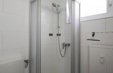 Monteurwohnung-fuer-5-Personen-1-OG-5-Betten-in-Schwarzenbek-SKGE0901 - Foto 11