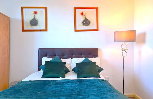 2 bedroom Central Flat with Parking - Foto 2