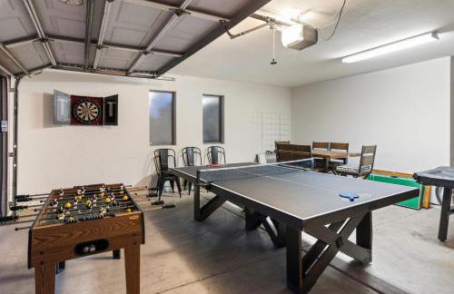 5 Bedroom 4 Bath Boutique Home PREMIUM LOCATION + heated pool option - Foto 29