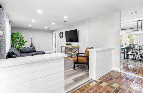 Ranch Home Gem 5BR Home Sleeps 12 with Game Room - Foto 8