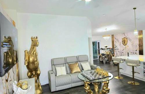 Top-of-the-line decoration! Next to Tampa outlets, - Foto 17